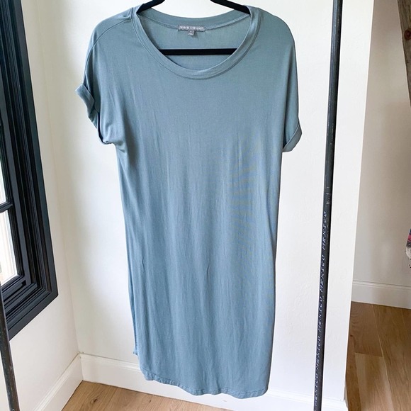 THREADS 4 THOUGHT Women's Blue Short Rolled Sleeve Scoop Neck T-Shirt Dress sz S - Picture 3 of 7